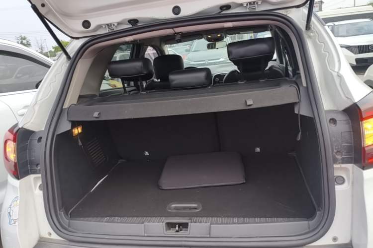 Used Renault Captur 2018 TCe190 Urban Dynamic Edition Trunk