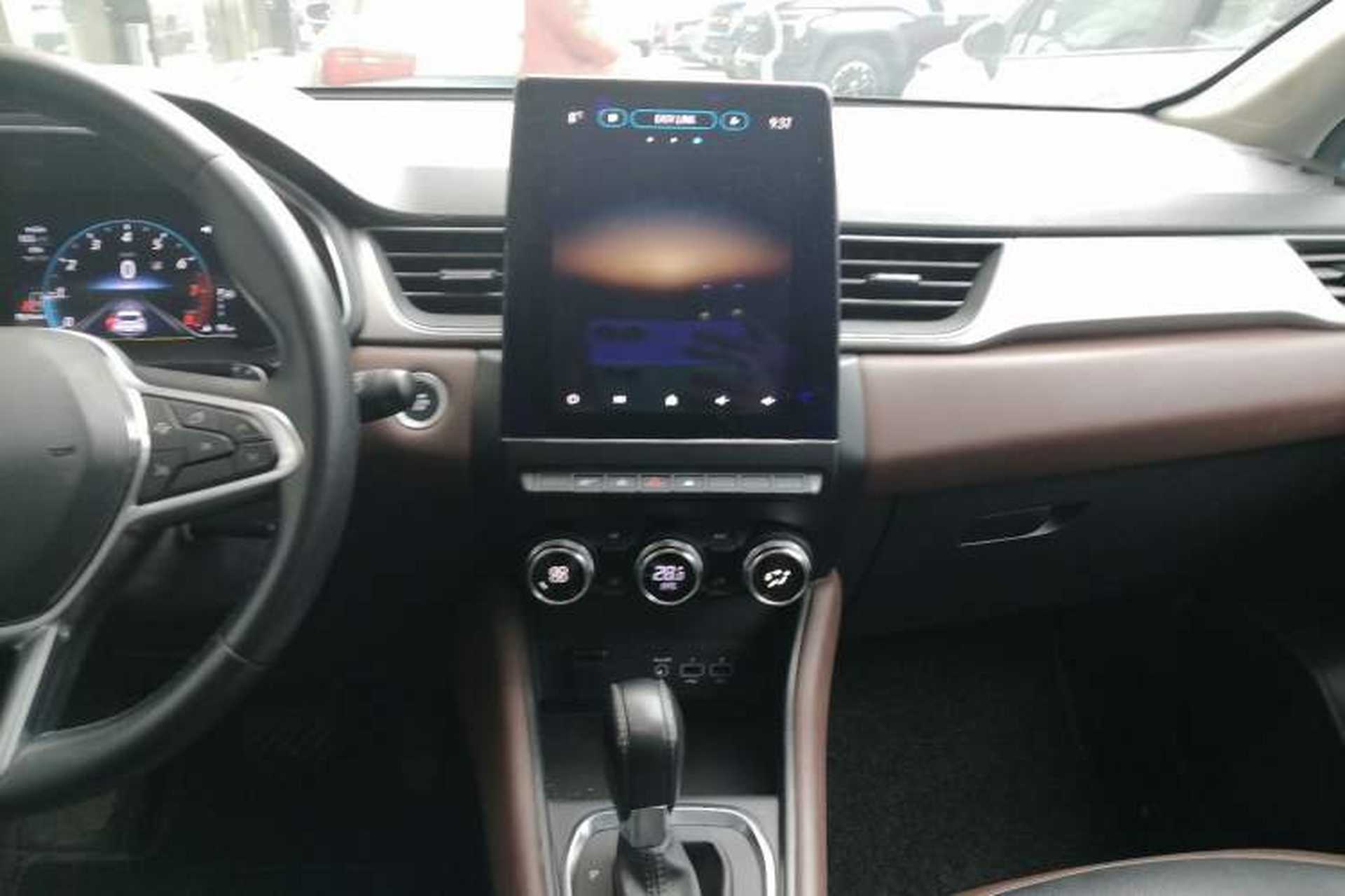 Used Renault Clio 2019 TCe270 Automatic Prestige Model Audio And AC Panel