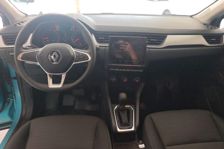 Used Renault Clio 2019 TCe270 Automatic Sporty Model Center Console
