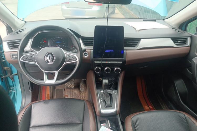 Used Renault Clio 2019 TCe270 Automatic Prestige Model Center Console
