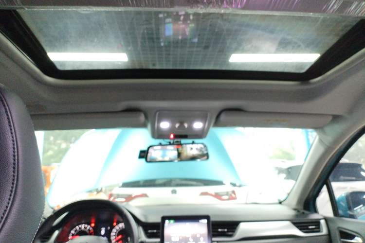 Used Renault Clio 2019 TCe270 Automatic Dynamic Model Headliner
