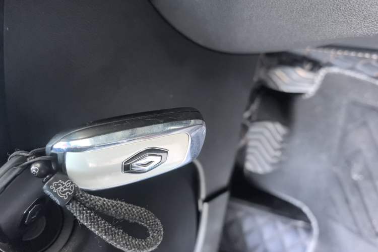 Used Renault Clio 2019 TCe270 Automatic Dynamic Model Interior 1