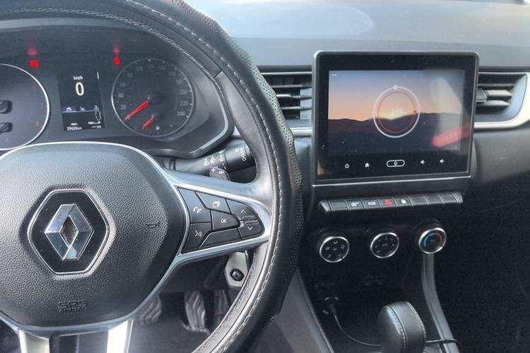 Used Renault Clio 2019 TCe270 Automatic Dynamic Model Interior 2