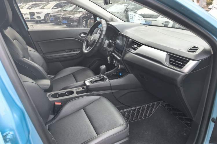 Used Renault Clio 2019 TCe270 Automatic Dynamic Model Interior 6