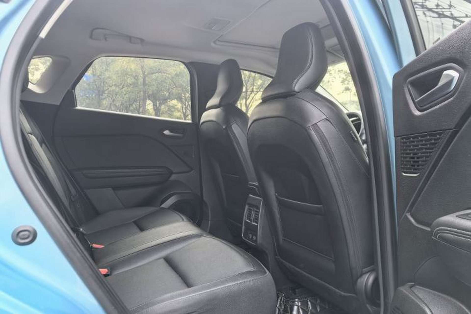 Used Renault Clio 2019 TCe270 Automatic Dynamic Model Interior 7