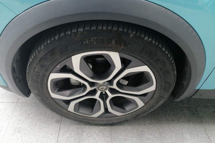 Used Renault Clio 2019 TCe270 Automatic Prestige Model Left Front Wheel Hub