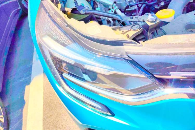 Used Renault Clio 2019 TCe270 Automatic Prestige Model Right Front Headlight
