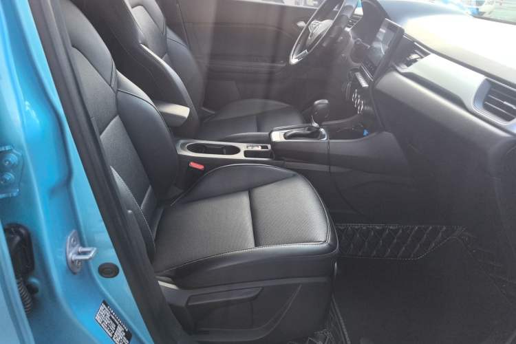 Used Renault Clio 2019 TCe270 Automatic Dynamic Model Right Front Seat
