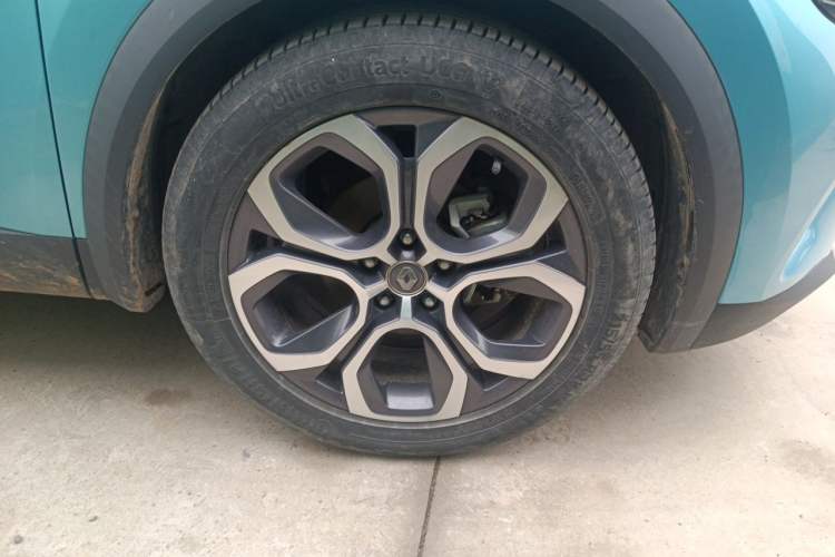 Used Renault Clio 2019 TCe270 Automatic Prestige Model Right Front Wheel Hub