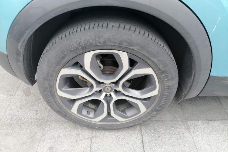 Used Renault Clio 2019 TCe270 Automatic Prestige Model Right Rear Wheel Hub