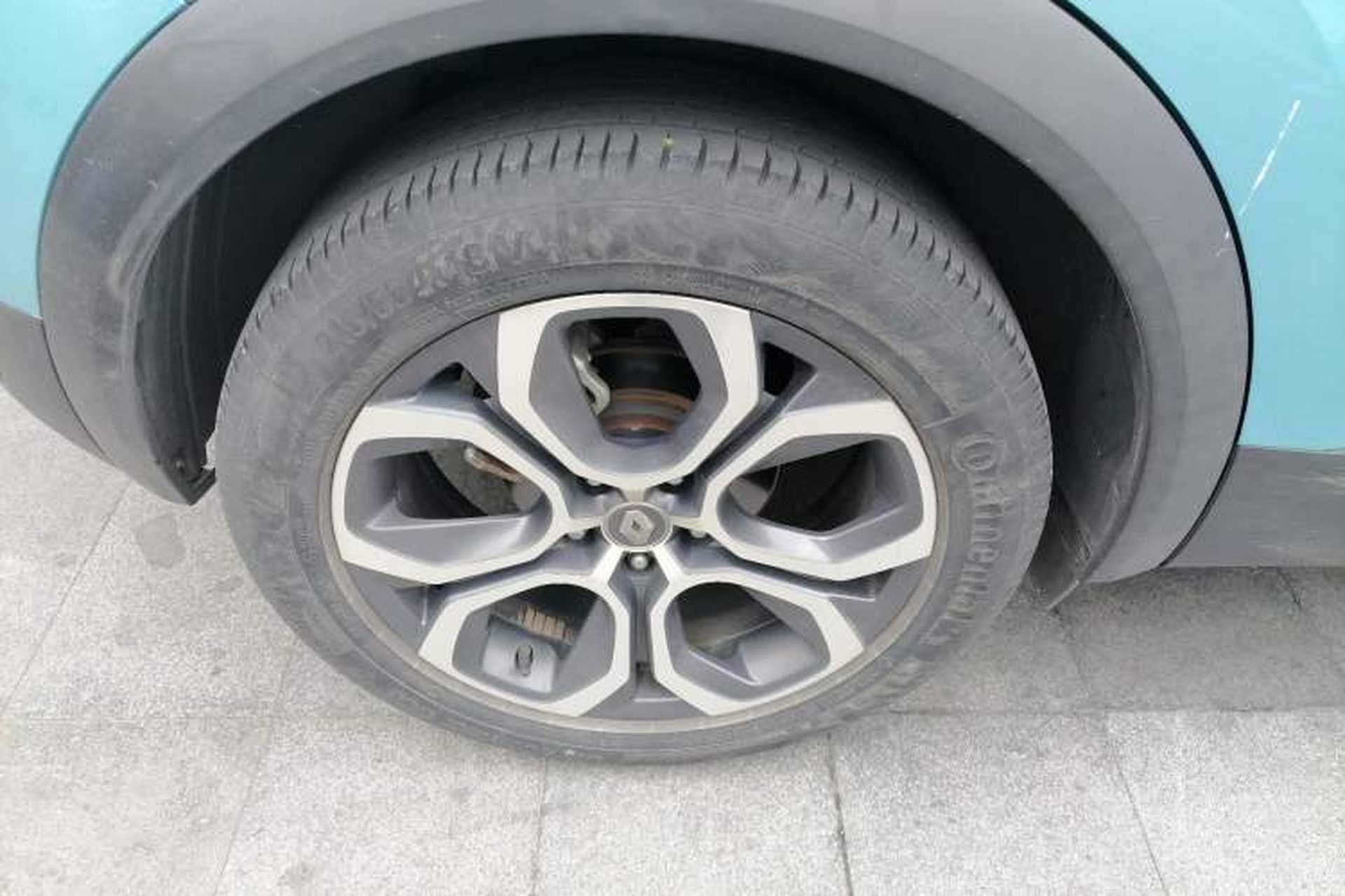 Used Renault Clio 2019 TCe270 Automatic Prestige Model Right Rear Wheel Hub