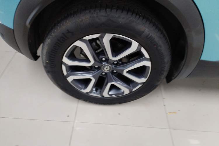 Used Renault Clio 2019 TCe270 Automatic Dynamic Model Right Rear Wheel Hub