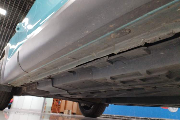Used Renault Clio 2019 TCe270 Automatic Dynamic Model Right Side Sill