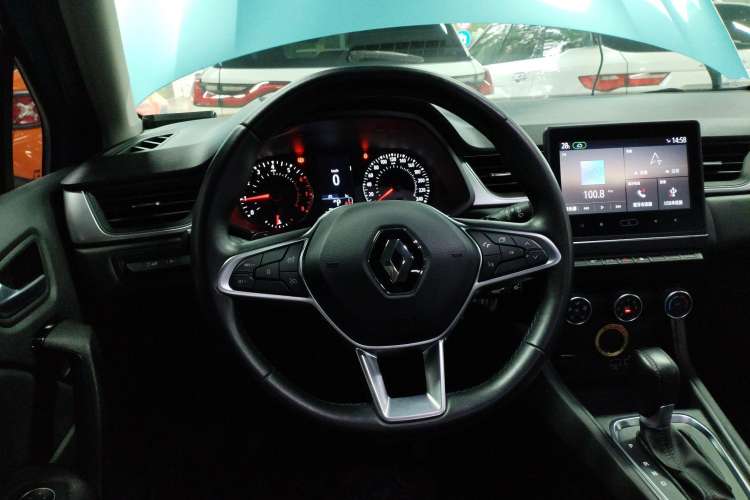 Used Renault Clio 2019 TCe270 Automatic Dynamic Model Steering Wheel