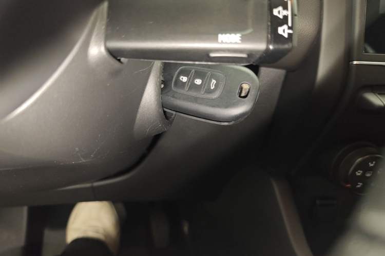 Used Renault Clio 2019 TCe270 Automatic Sporty Model Vehicle Key