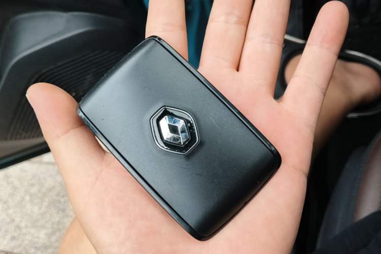 Used Renault Clio 2019 TCe270 Automatic Prestige Model Vehicle Key