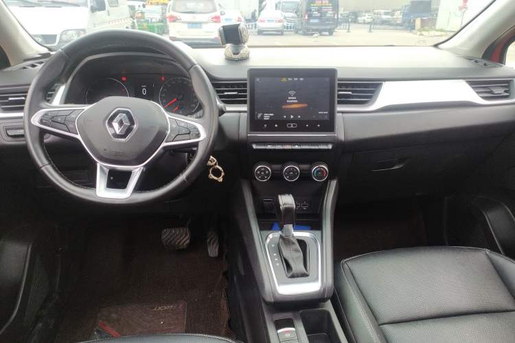 Used Renault Clio 2019 TCe270 Automatic Dynamic Model Center Console