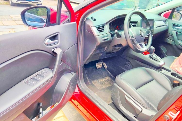 Used Renault Clio 2019 TCe270 Automatic Dynamic Model Driver Seat