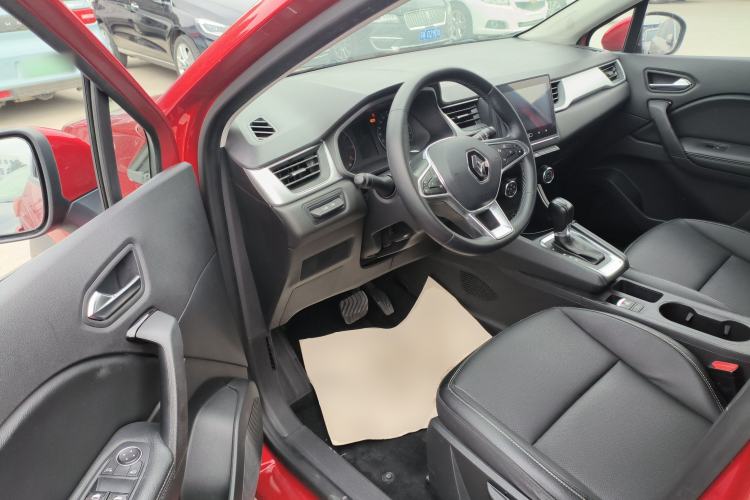 Used Renault Clio 2019 TCe270 Automatic Dynamic Model Interior 3