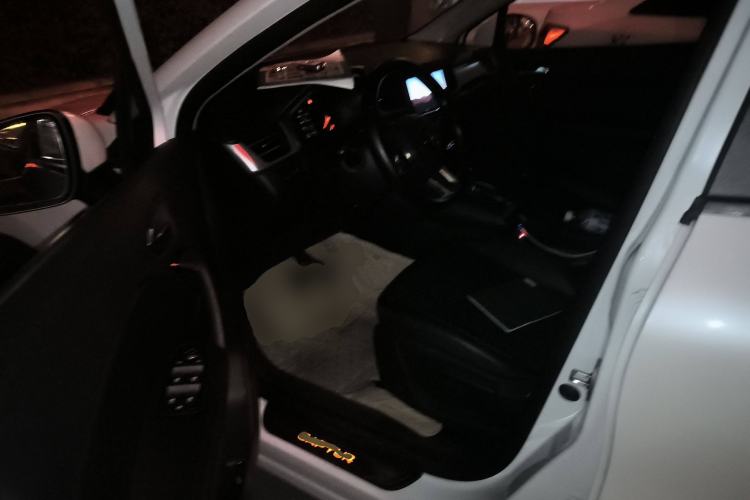 Used Renault Clio 2019 TCe270 Automatic Dynamic Model Driver Seat