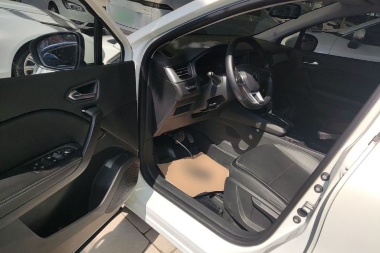 Used Renault Clio 2019 TCe270 Automatic Dynamic Model Driver Seat