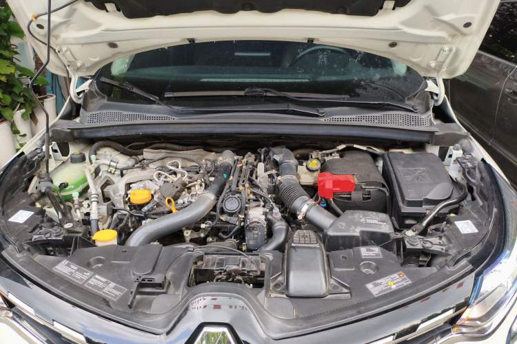 Used Renault Clio 2019 TCe270 Automatic Trendy Model Engine Bay