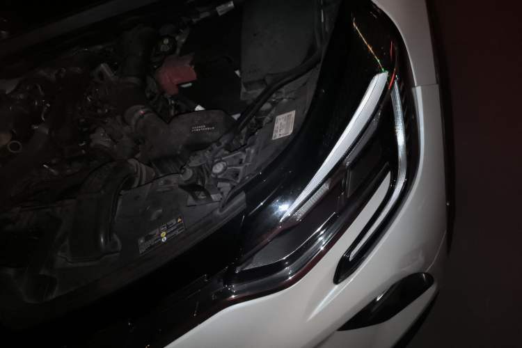 Used Renault Clio 2019 TCe270 Automatic Dynamic Model Engine Bay Left