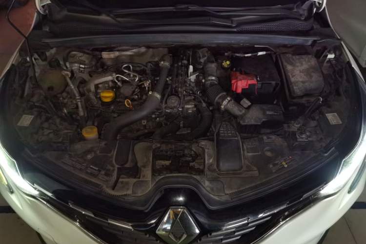 Used Renault Clio 2019 TCe270 Automatic Dynamic Model Engine Bay