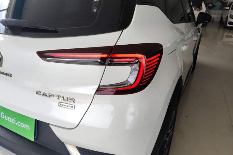 Used Renault Clio 2019 TCe270 Automatic Trendy Model Exterior 3