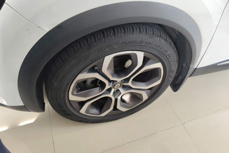 Used Renault Clio 2019 TCe270 Automatic Trendy Model Exterior 4