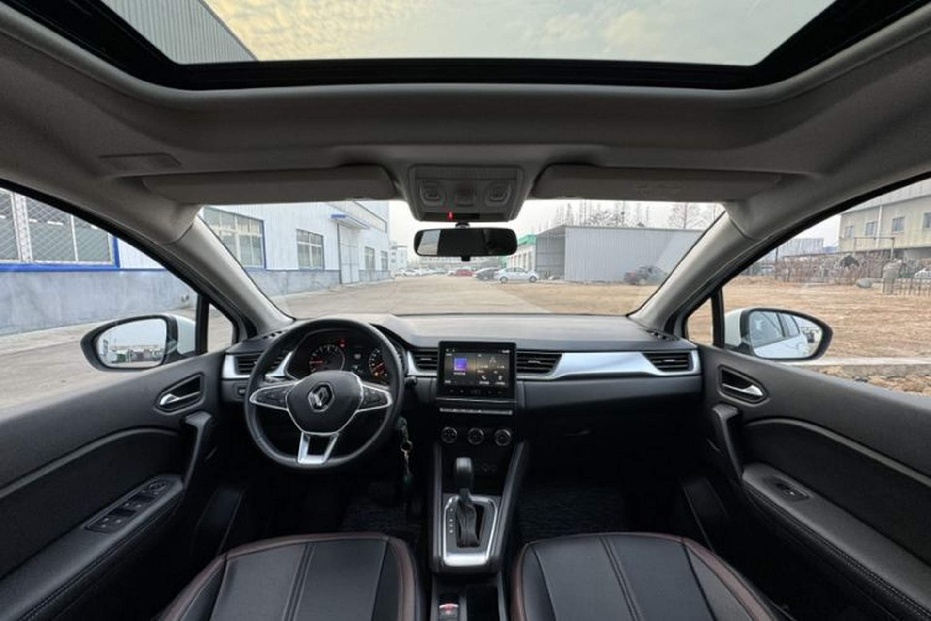 Used Renault Clio 2019 TCe270 Automatic Dynamic Model Interior 3