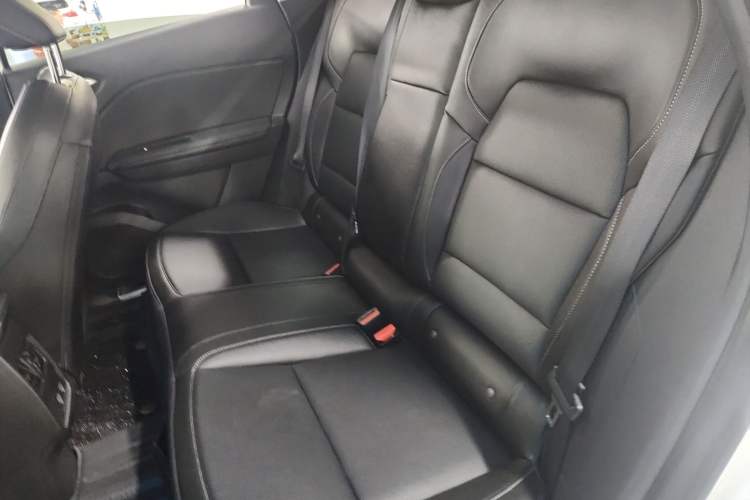 Used Renault Clio 2019 TCe270 Automatic Trendy Model Interior 4