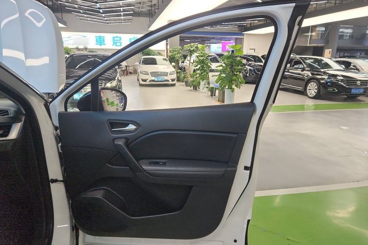 Used Renault Clio 2019 TCe270 Automatic Trendy Model Interior 5