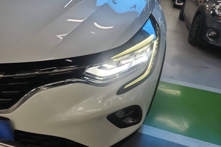 Used Renault Clio 2019 TCe270 Automatic Trendy Model Left Front Headlight