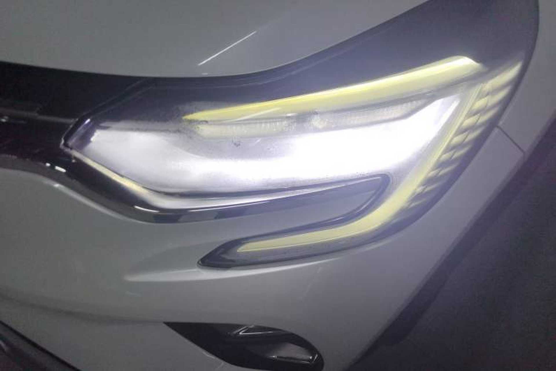 Used Renault Clio 2019 TCe270 Automatic Trendy Model Left Front Headlight