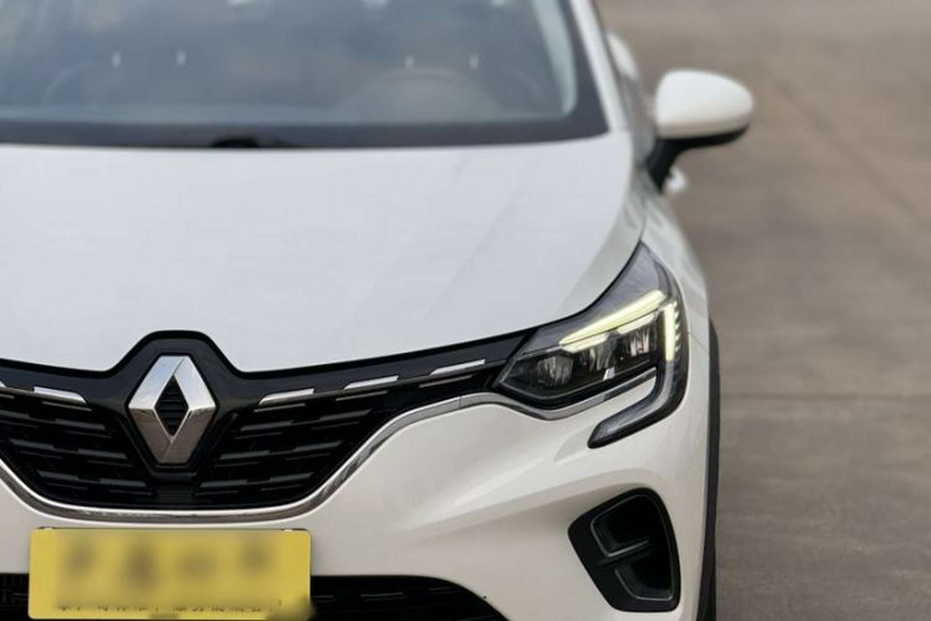 Used Renault Clio 2019 TCe270 Automatic Dynamic Model Left Front Headlight