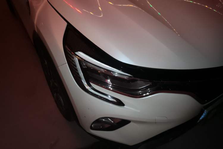 Used Renault Clio 2019 TCe270 Automatic Dynamic Model Right Front Headlight