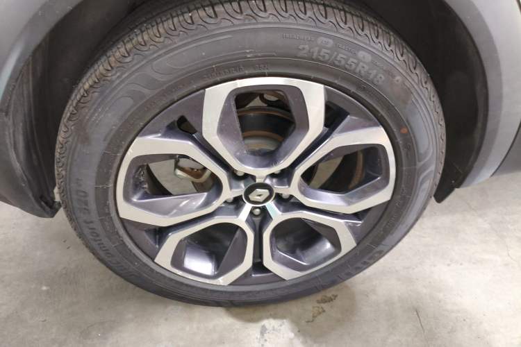 Used Renault Clio 2019 TCe270 Automatic Trendy Model Right Rear Wheel Hub