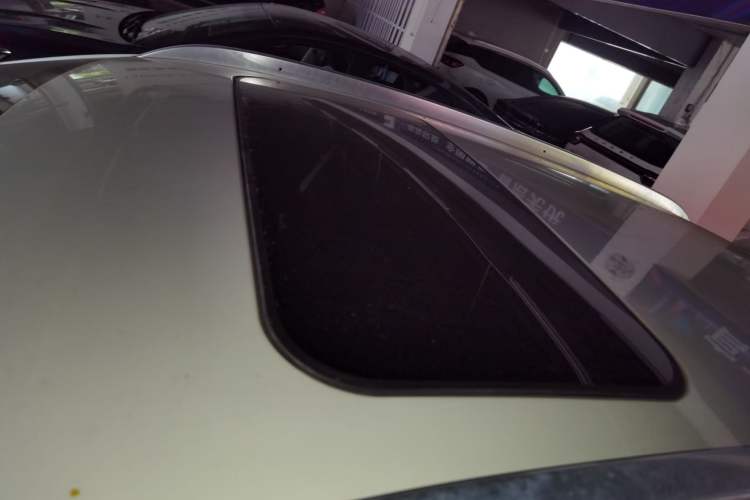 Used Renault Clio 2019 TCe270 Automatic Dynamic Model Roof