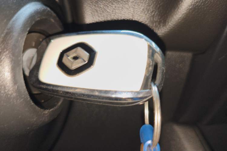 Used Renault Clio 2019 TCe270 Automatic Trendy Model Vehicle Key