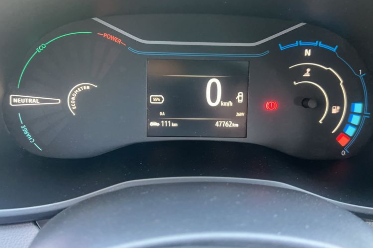 Used Renault E-Nuo 2019 e-Intelligent Model Odometer Close Up