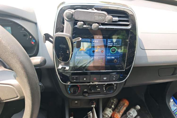 Used Renault E-Nuo 2019 e-Smart Model Audio And AC Panel