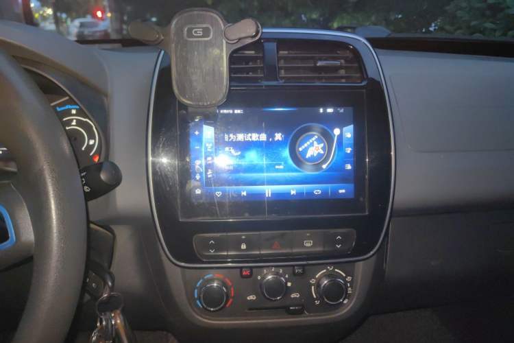 Used Renault E-Nuo 2019 e-Intelligent Model Audio And AC Panel
