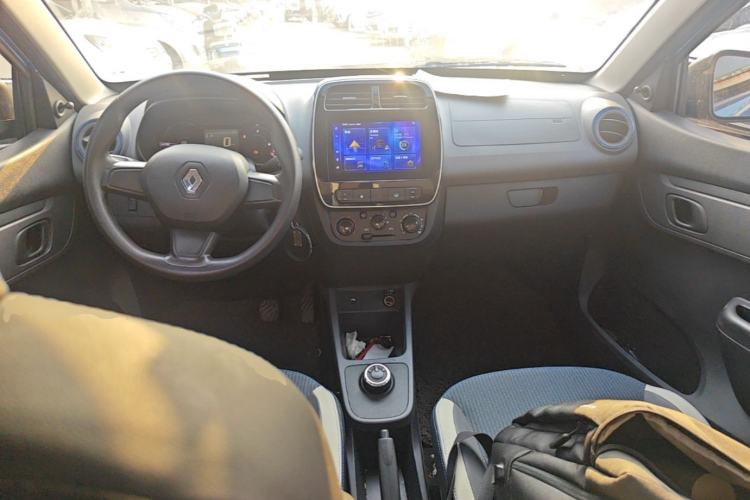 Used Renault E-Nuo 2019 e-Smart Model Center Console