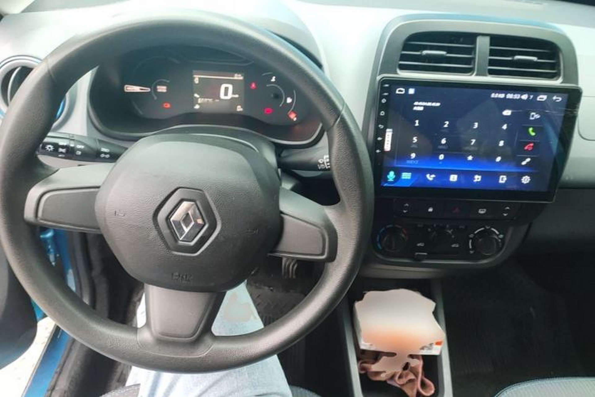 Used Renault E-Nuo 2019 e-Smart Model Center Console