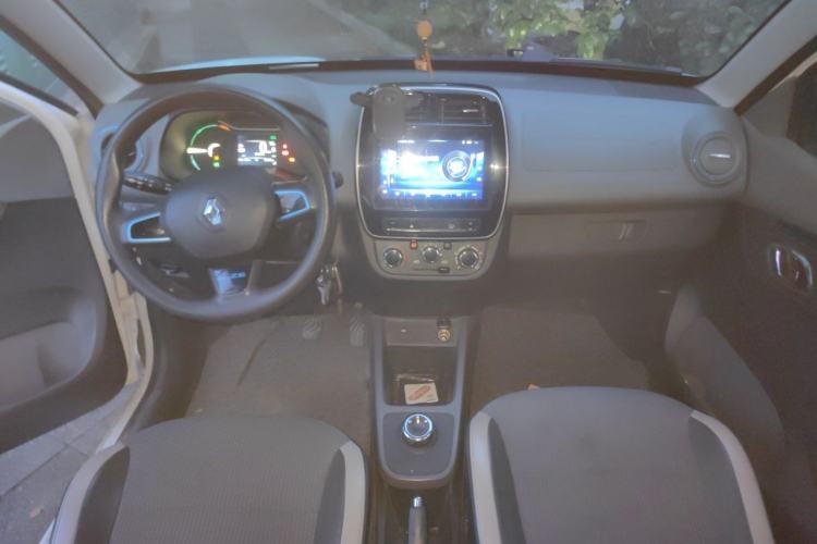 Used Renault E-Nuo 2019 e-Intelligent Model Center Console
