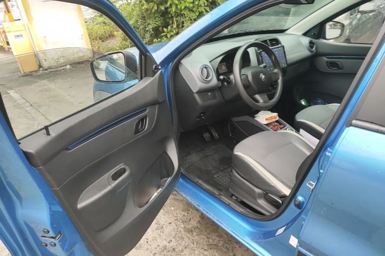 Used Renault E-Nuo 2019 e-Smart Model Driver Seat