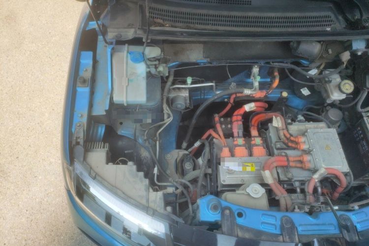 Used Renault E-Nuo 2019 e-Intelligent Model Engine Bay Right