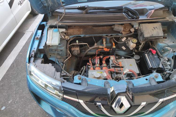 Used Renault E-Nuo 2019 e-Intelligent Model Engine Bay Right