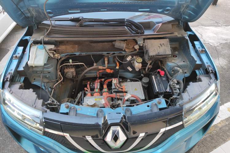 Used Renault E-Nuo 2019 e-Intelligent Model Engine Bay
